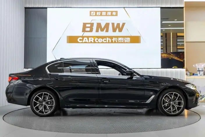 BMW 5 Series 2023 Model 530Li Exclusive Model M Sports Set – фото 7