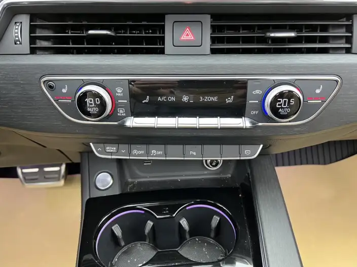Audi A4 L 2024 Model 40 TFSI Luxury Dynamic Model – фото 15