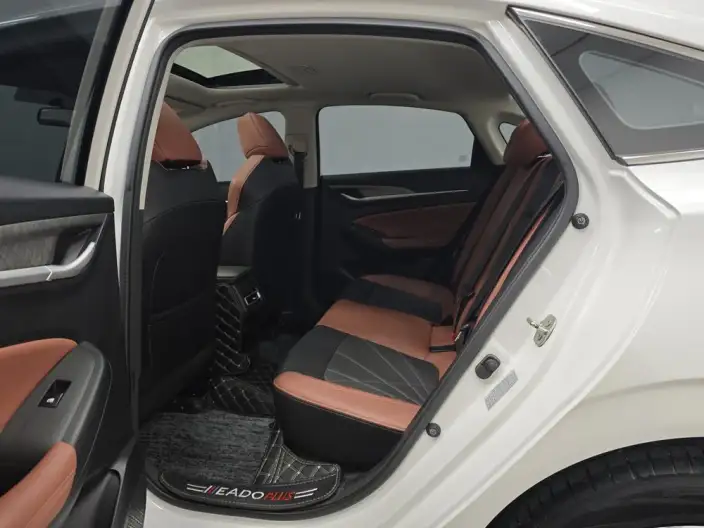 Changan Eado 2023 Model PLUS Changxiang Edition Blue whale NE 1.4T GDI DCT Noble Model – фото 18