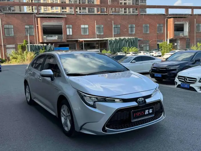 Toyota Levin 2021 Model Hybrid 1.8H E-CVT Deluxe Edition – фото 3