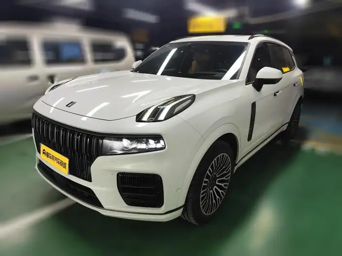 Lynk & Co 09 2026 Model 2.0T 4WD Tiggo Edition Ultra – фото 1