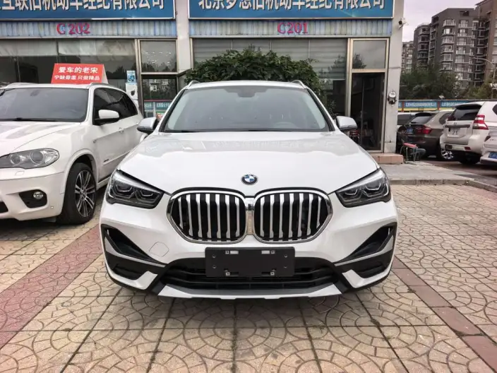 BMW X1 2021 Model sDrive20Li Exclusive Model – фото 2