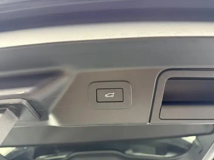 Range Rover Velar 2024 Model Dynamic HSE – фото 8