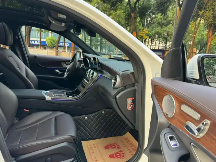 Mercedes-Benz GLC 2021 Model GLC 300 L 4MATIC Dynamic Model – фото 6
