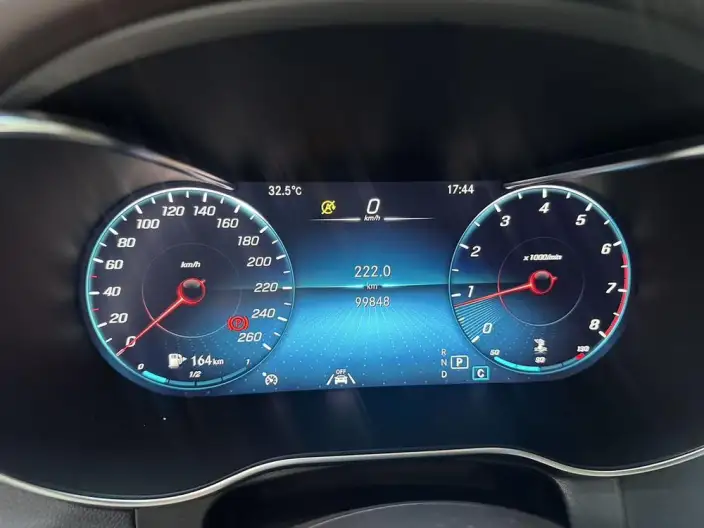 Mercedes-Benz GLC 2021 Model GLC 300 L 4MATIC Dynamic Model – фото 8