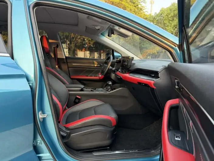 Emgrand S 2021 Model 1.4T CVT Flagship Model – фото 12