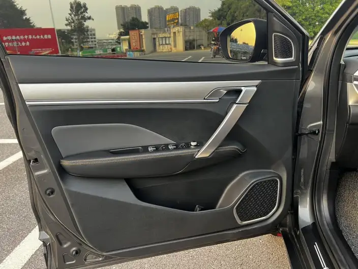 Geely Binyue 2023 Model 1.5T DCT Platinum edition – фото 11