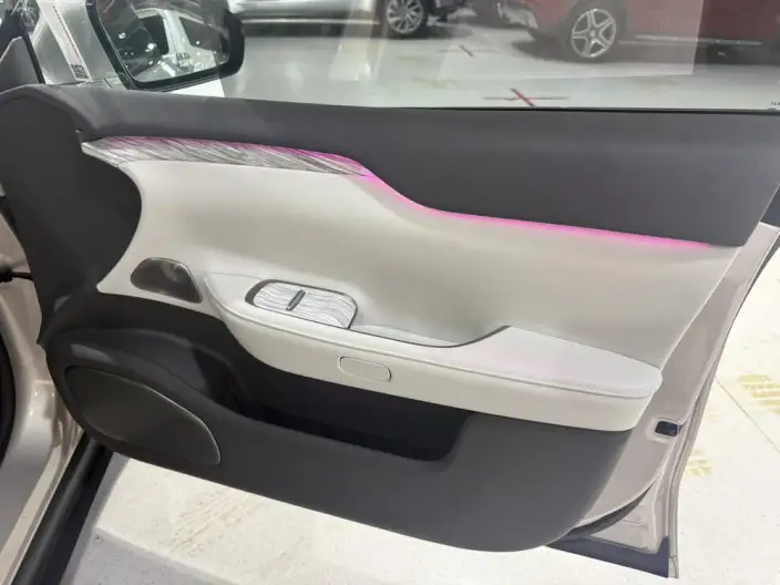 NIO ET7 2024 Model 75kWh Executive Edition – фото 16