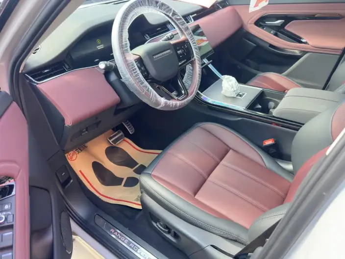 Range Rover Evoque 2026 Model Range Rover Evoque L 2.0T SE – фото 14
