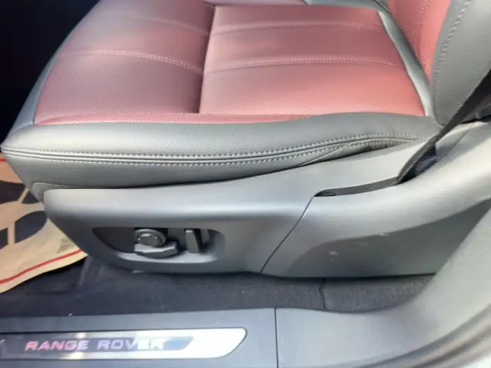 Range Rover Evoque 2026 Model Range Rover Evoque L 2.0T SE – фото 15