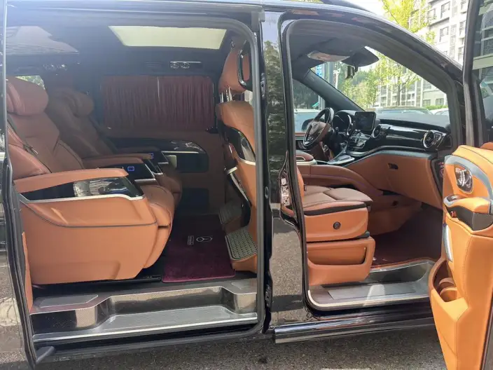 Mercedes-Benz V-Class 2022 Model V 260 L Long wheelbase Premium Edition – фото 7