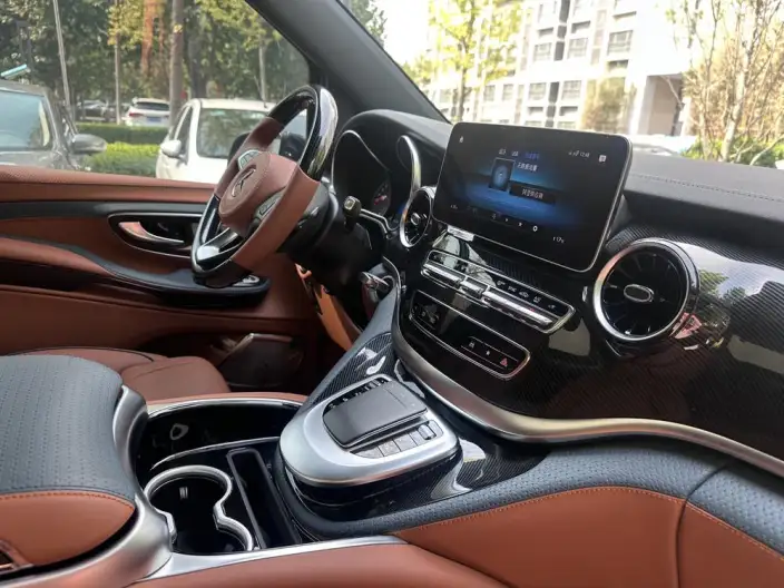 Mercedes-Benz V-Class 2022 Model V 260 L Long wheelbase Premium Edition – фото 12