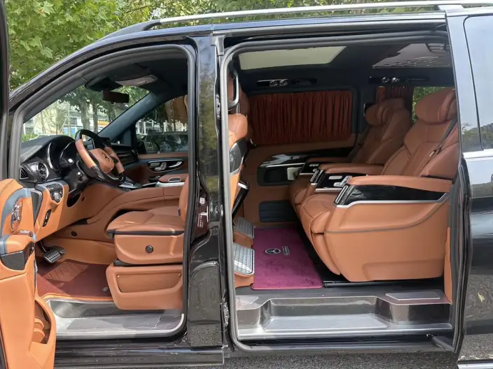 Mercedes-Benz V-Class 2022 Model V 260 L Long wheelbase Premium Edition – фото 14