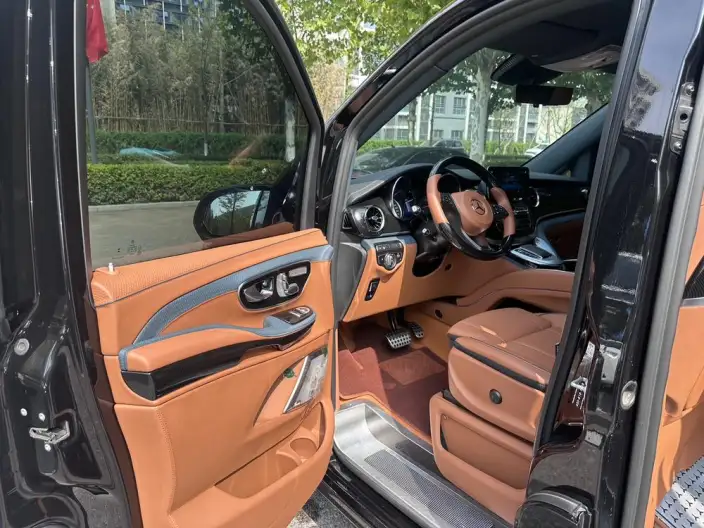 Mercedes-Benz V-Class 2022 Model V 260 L Long wheelbase Premium Edition – фото 16
