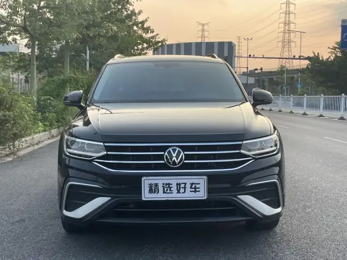 Volkswagen Tiguan L 2022 Model 330TSI Automatic 2WD Smart Edition – фото 2