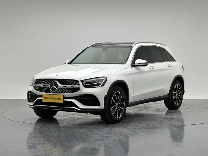 Mercedes-Benz GLC 2022 Model GLC 260 L 4MATIC Luxury Model – фото 1