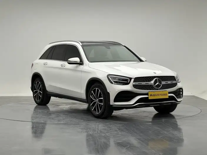 Mercedes-Benz GLC 2022 Model GLC 260 L 4MATIC Luxury Model – фото 3