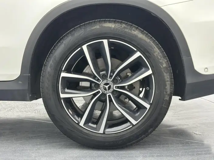Mercedes-Benz GLC 2022 Model GLC 260 L 4MATIC Luxury Model – фото 9