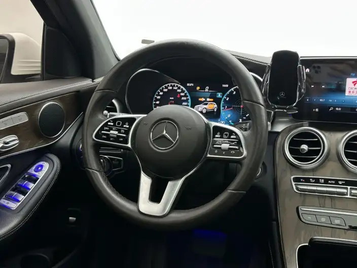 Mercedes-Benz GLC 2022 Model GLC 260 L 4MATIC Luxury Model – фото 16