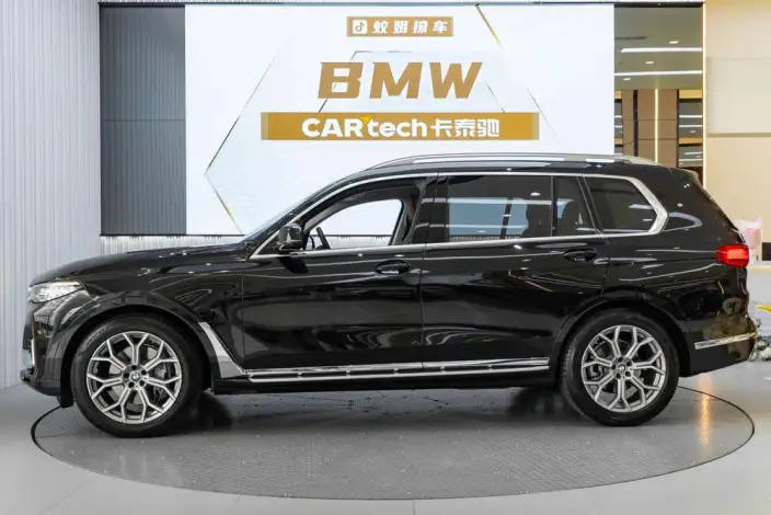 BMW X7 2022 Model xDrive40i Leading Model Luxury Set – фото 3