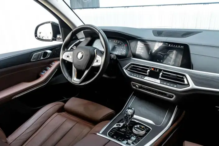 BMW X7 2022 Model xDrive40i Leading Model Luxury Set – фото 20