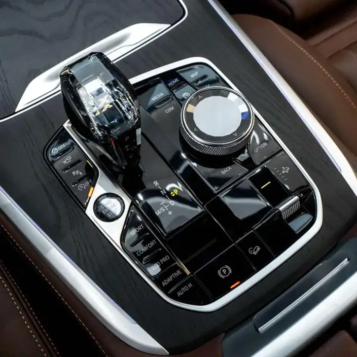 BMW X7 2022 Model xDrive40i Leading Model Luxury Set – фото 23