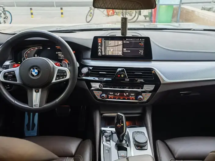 BMW 5 Series Imported 2020 Model 540i Fashion edition M Sports Set – фото 14