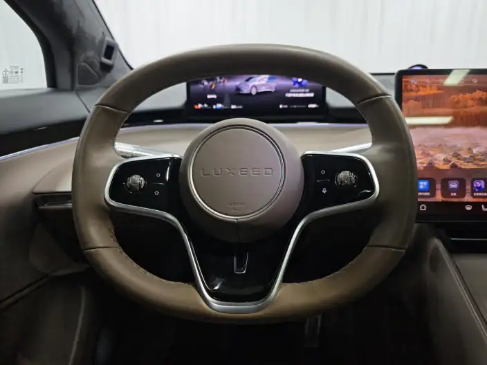 Luxeed R7 2024 Model Extended Range 37kWh Max Rear Drive Edition – фото 16