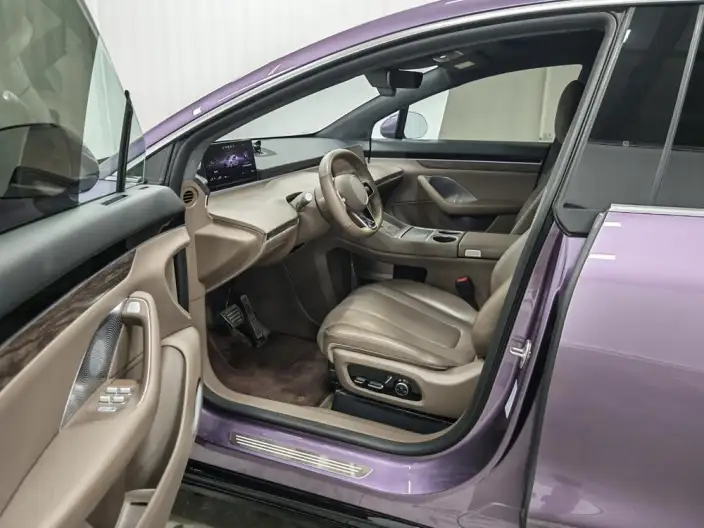 Luxeed R7 2024 Model Extended Range 37kWh Max Rear Drive Edition – фото 17