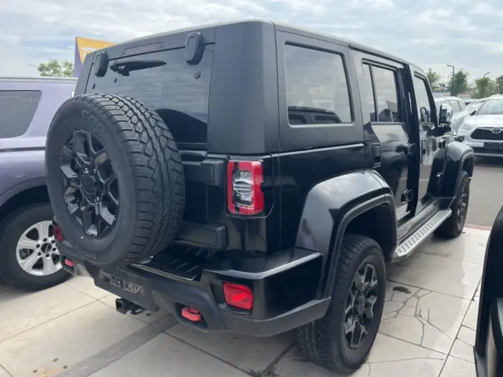 BAIC BJ40 2021 Model 2.0D Automatic 4WD Blade Hero Edition Pioneer Model – фото 5