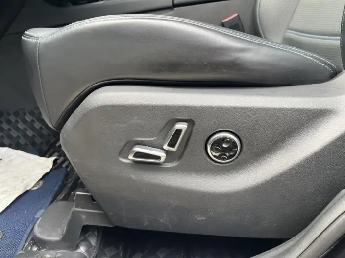 BAIC BJ40 2021 Model 2.0D Automatic 4WD Blade Hero Edition Pioneer Model – фото 14