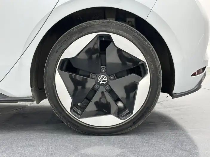 Volkswagen ID.3 2023 Model L Class Model Pure Smart Edition – фото 9