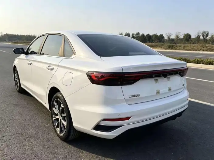 Geely Emgrand 2023 Model No. 4 Gen Champion Edition 1.5L CVT Flagship Model – фото 4