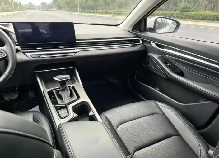 Geely Emgrand 2023 Model No. 4 Gen Champion Edition 1.5L CVT Flagship Model – фото 6