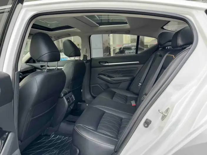 Nissan Teana 2022 Model 2.0L XL-Upr Premium Edition – фото 9