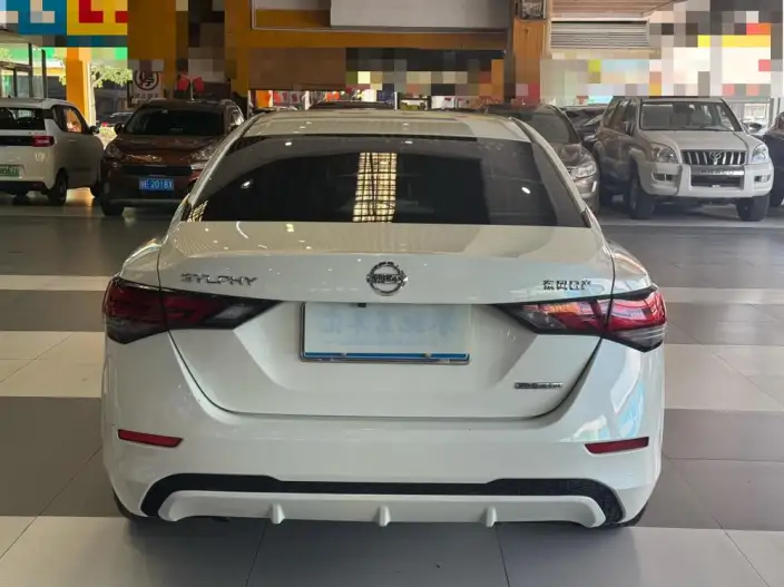 Nissan Sylphy 2020 Model 1.6L XL CVT Yuexiang Edition – фото 5