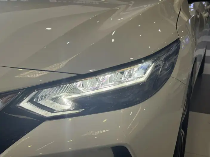 Nissan Sylphy 2020 Model 1.6L XL CVT Yuexiang Edition – фото 7