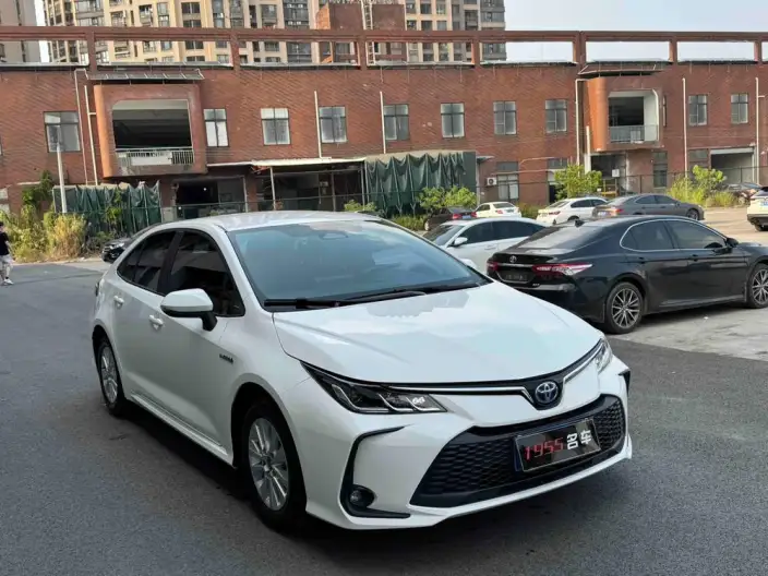 Toyota Corolla 2024 Model Intelligent Hybrid 1.8L E-CVT Pioneer Edition – фото 3