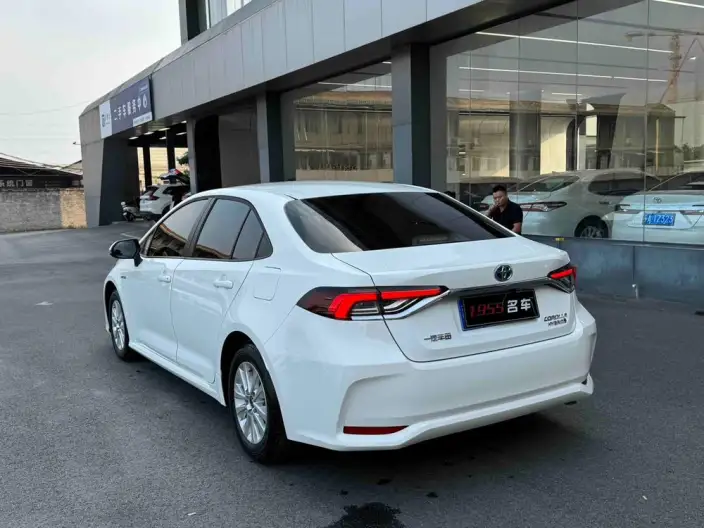 Toyota Corolla 2024 Model Intelligent Hybrid 1.8L E-CVT Pioneer Edition – фото 4