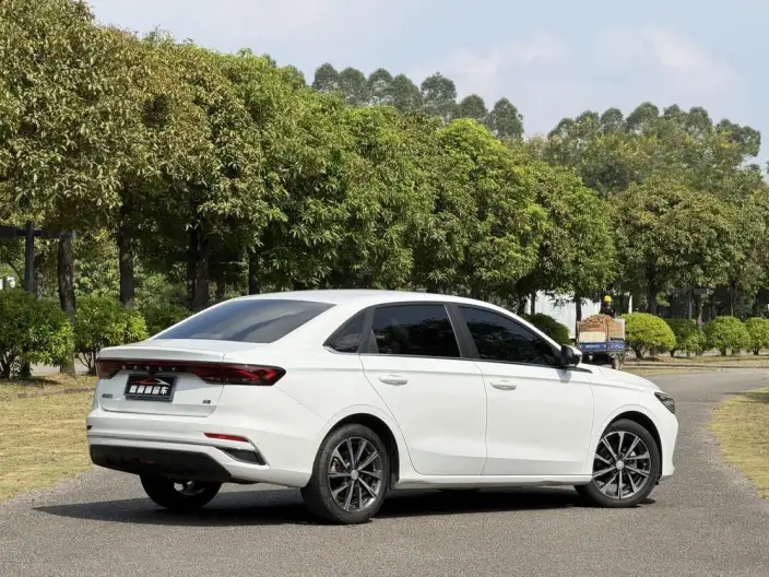 Geely Emgrand 2025 Model No. 4 Gen 1.5L CVT Flagship Model – фото 7
