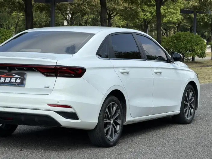 Geely Emgrand 2025 Model No. 4 Gen 1.5L CVT Flagship Model – фото 15