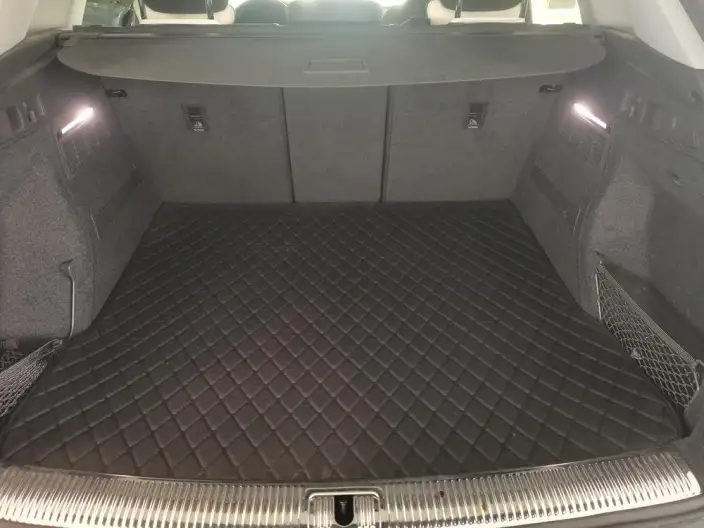 Audi Q5L 2020 Model 45 TFSI Exclusive Fashion Model – фото 18