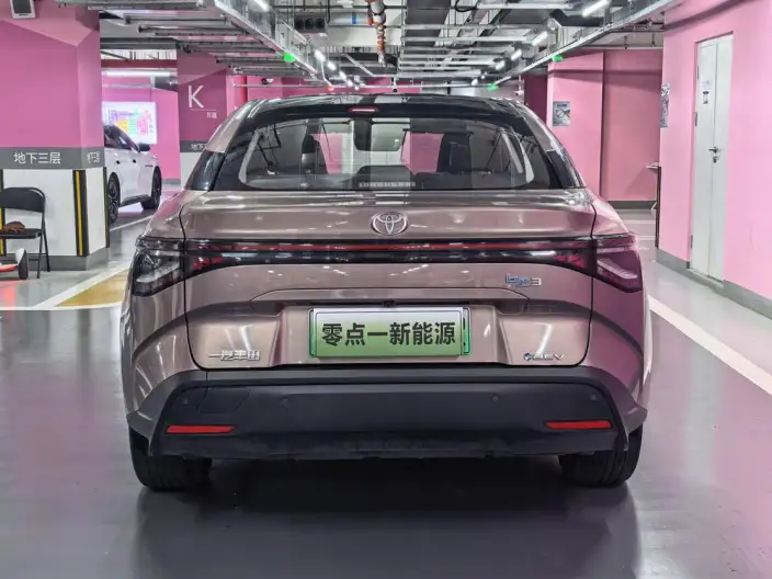 TOYOTA bZ3 2023 Model Long Battery Life Pro Premium – фото 5