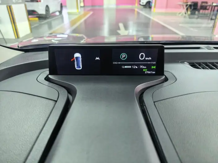 TOYOTA bZ3 2023 Model Long Battery Life Pro Premium – фото 11