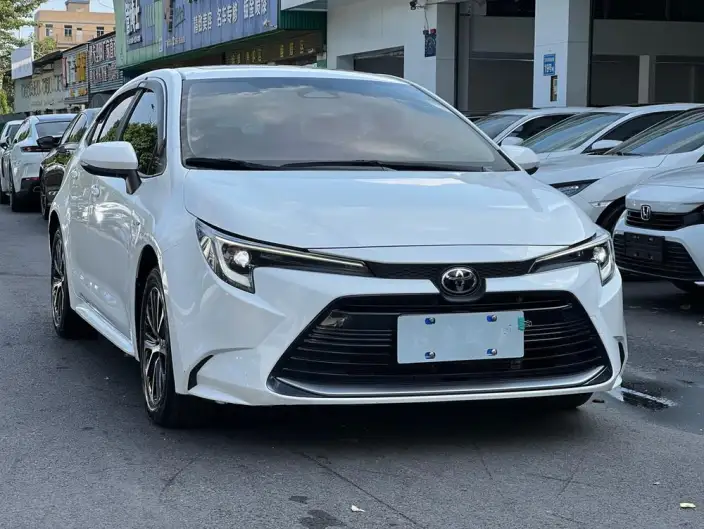 Toyota Levin 2023 Model Hybrid 1.8L Deluxe Edition – фото 3