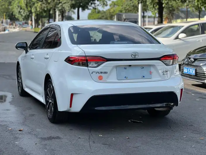 Toyota Levin 2023 Model Hybrid 1.8L Deluxe Edition – фото 4