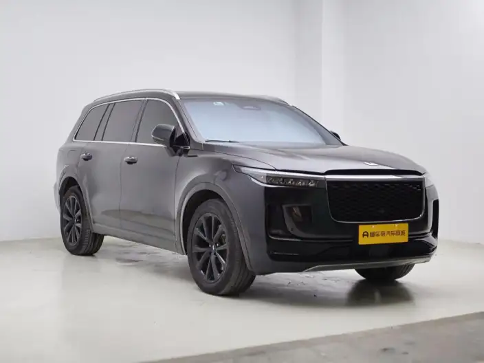 Li Auto ONE 2021 Model Extended Range 6 seat Edition – фото 3