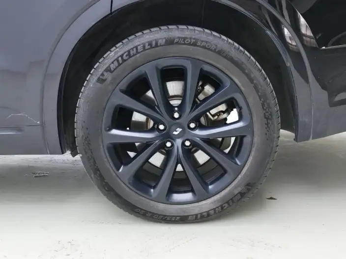 Li Auto ONE 2021 Model Extended Range 6 seat Edition – фото 9