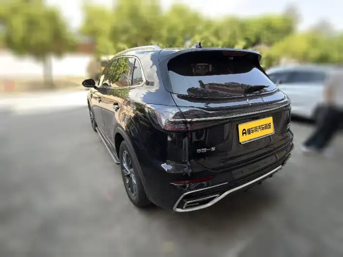 Hongqi HS5 2025 Model 2.0T Flag Xiang Pro Edition – фото 4