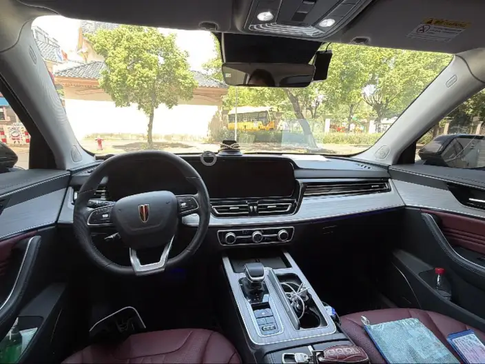 Hongqi HS5 2025 Model 2.0T Flag Xiang Pro Edition – фото 5